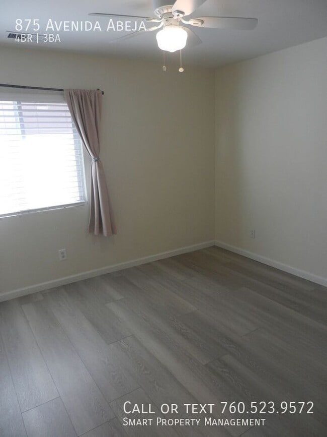 Building Photo - 875 Avenida Abeja