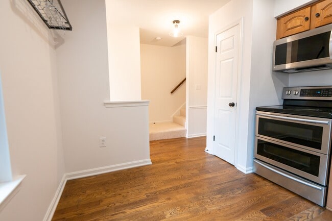 Building Photo - 2119 Hutchison Grove Ct