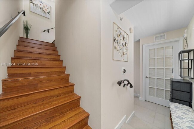 Building Photo - 18413 NE 27th Ct