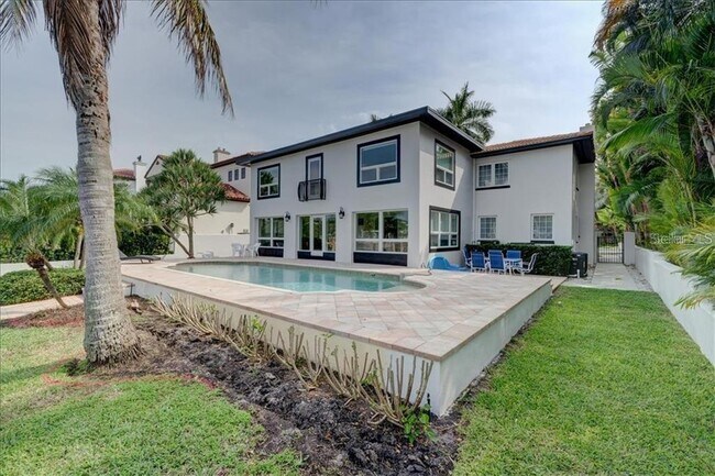 Building Photo - 809 Brightwaters Blvd NE