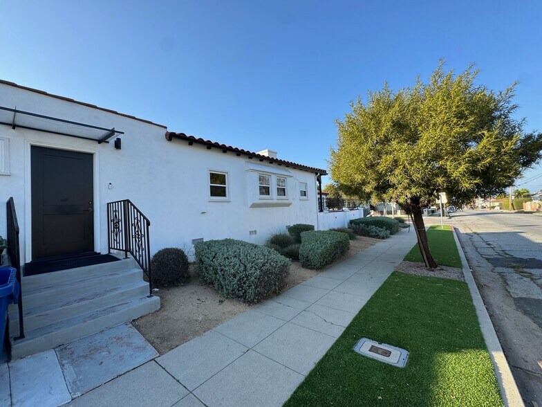 Side entrance - 3100 W 78th St