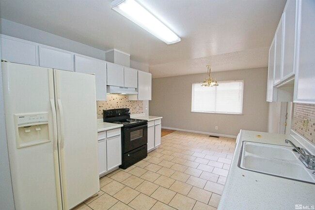 Building Photo - 3310 Probasco Way