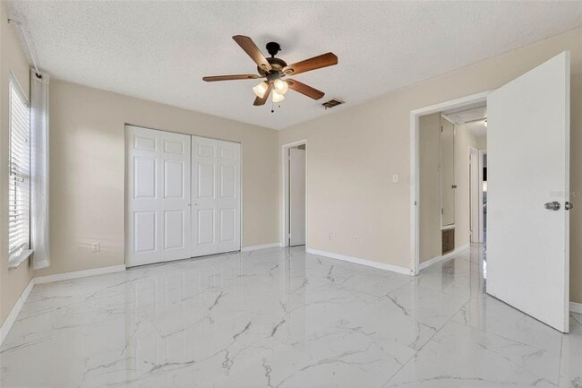 Building Photo - 10659 Windsor Ct