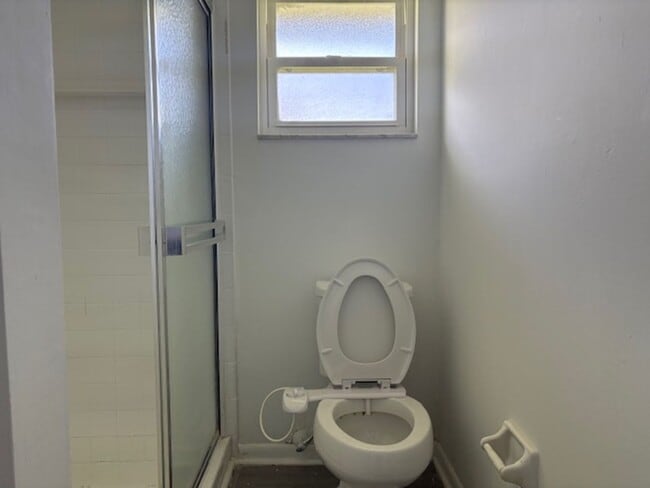 Building Photo - Charming 2-Bedroom Home in Prime Cape Cora...