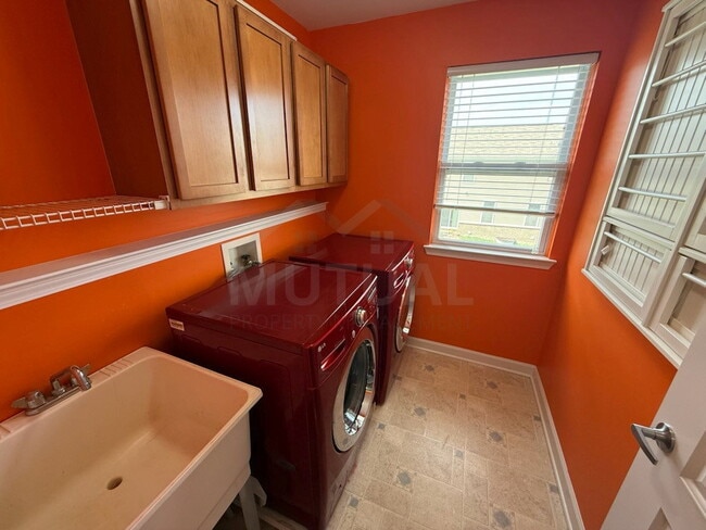 Building Photo - 26993 Maxwell Ct