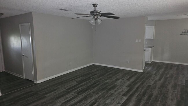 Building Photo - 5111 Scottwood Dr