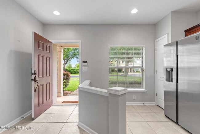 Building Photo - 8159 Summerside Cir