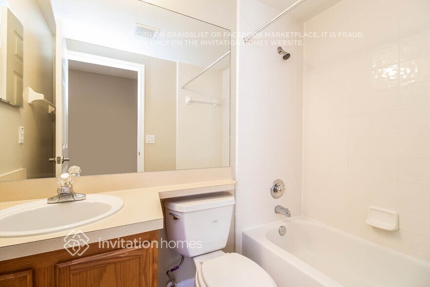 Building Photo - 2102 Drive Way