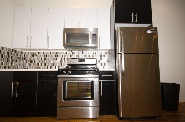 Building Photo - 227 Wyckoff Ave