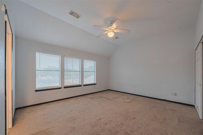 Building Photo - 1439 El Camino Village Dr