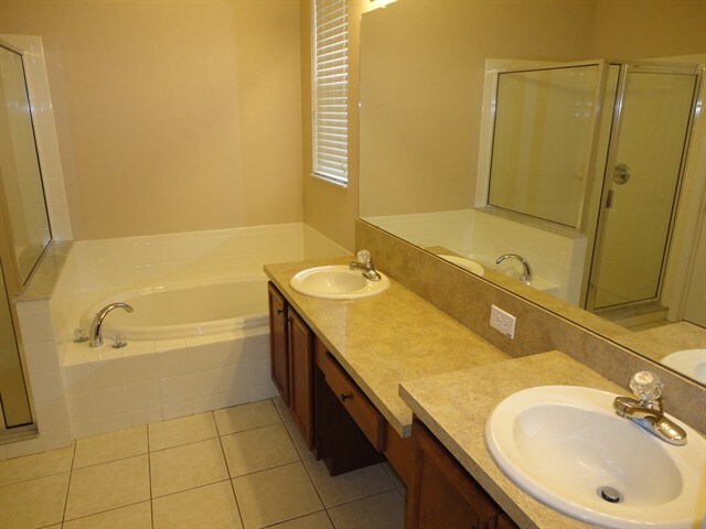 Building Photo - 437 Dunaway Dr