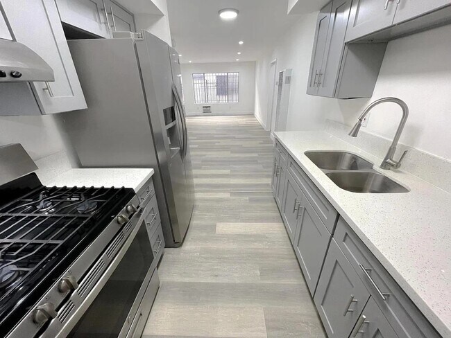 Building Photo - 1974 S Garth Ave