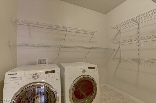 Building Photo - 972 Rue Grand Paradis Ln