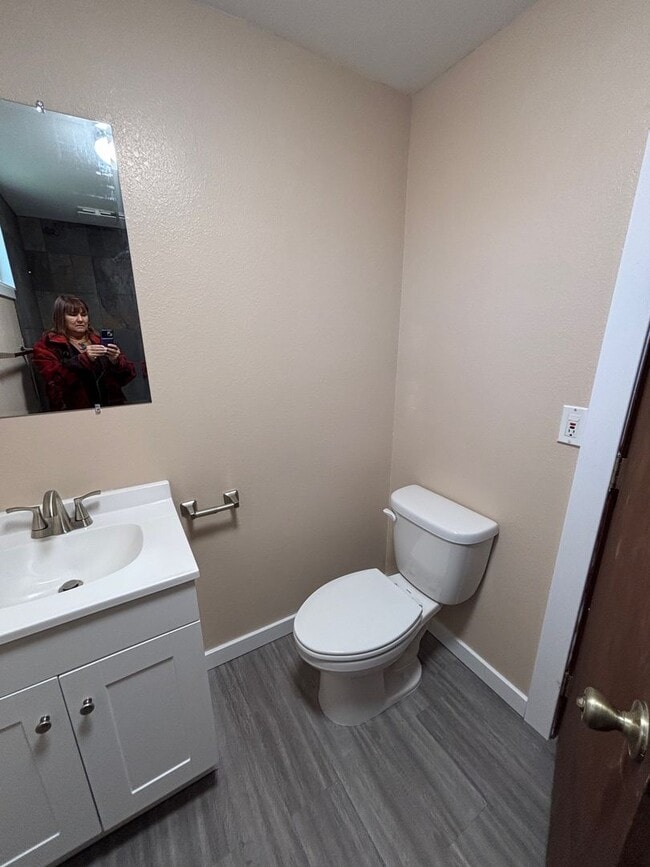 Building Photo - 4 Bedroom with East Gallatin in the backyard