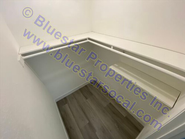 Building Photo - Just listed in Victorville!!!
