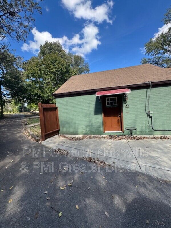 Building Photo - 1711 Golf St
