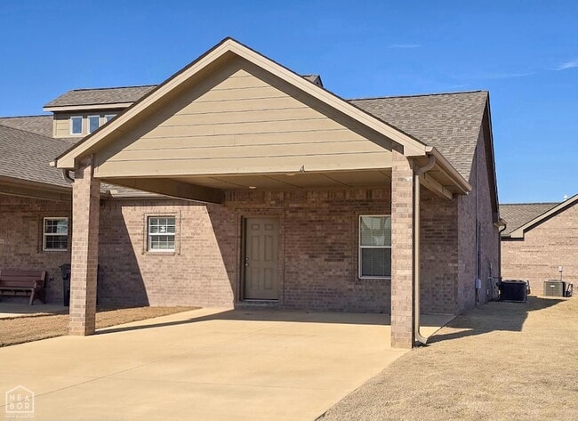 Building Photo - 4804 Antosh Cir