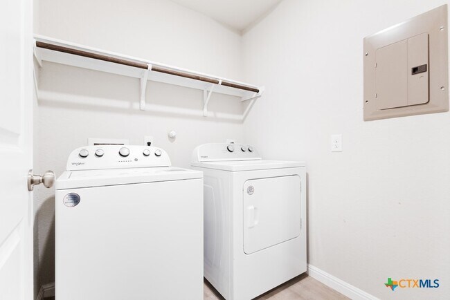 Building Photo - 2834 Calandra Lark