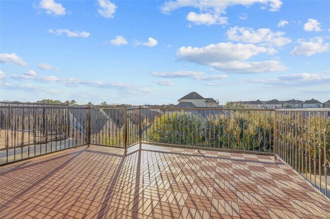 Building Photo - 9133 Creekstone Lake Dr