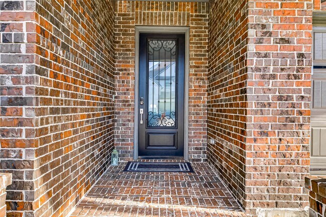 Building Photo - 18015 Blossom Spgs Ct.