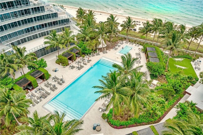 Building Photo - 2200 N Ocean Blvd