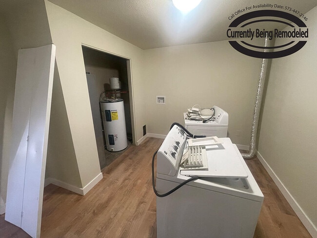 Building Photo - 319 West Blvd N