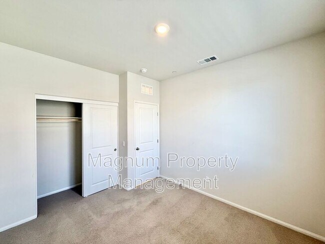 Building Photo - 36330 Albus Ave