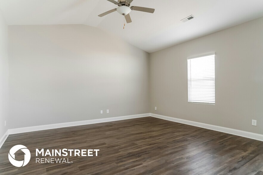 Building Photo - 400 Legacy Dr