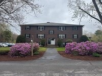 Building Photo - 96 Richardson Rd