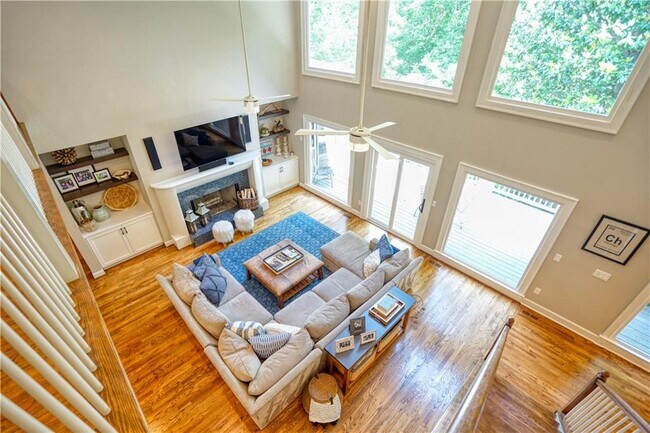 Building Photo - 958 Glenverness Dr