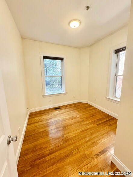 Building Photo - 830 Huntington Ave