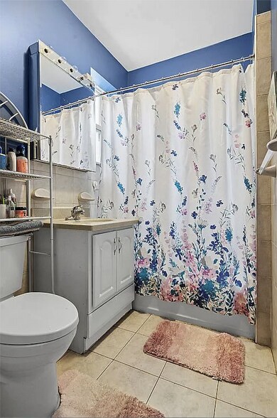 Building Photo - 1761 E 16th St