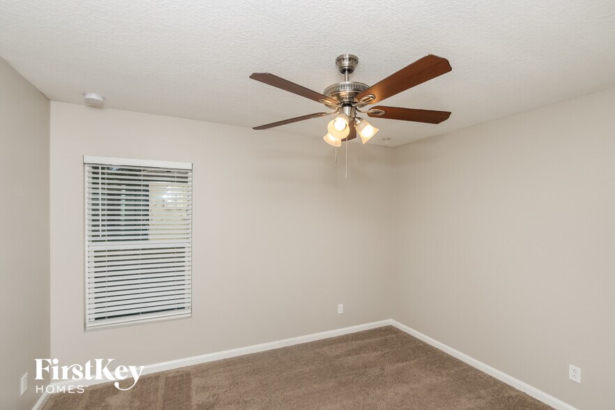 Building Photo - 1525 Talbott St