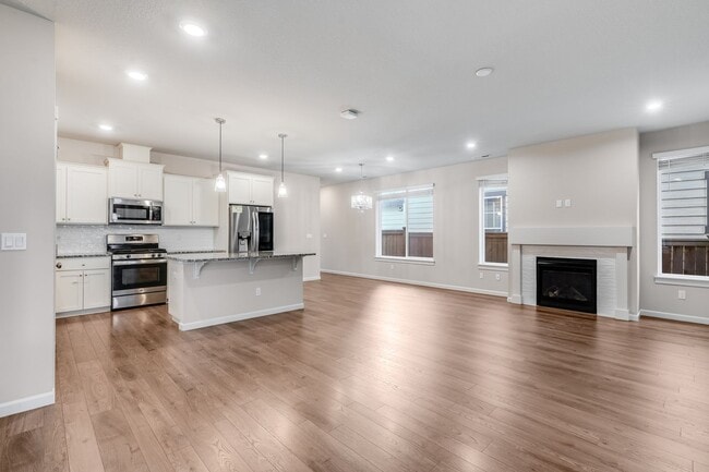 Building Photo - Beautiful 4 Bed, 3 Bath Rental Home in Hillsboro!