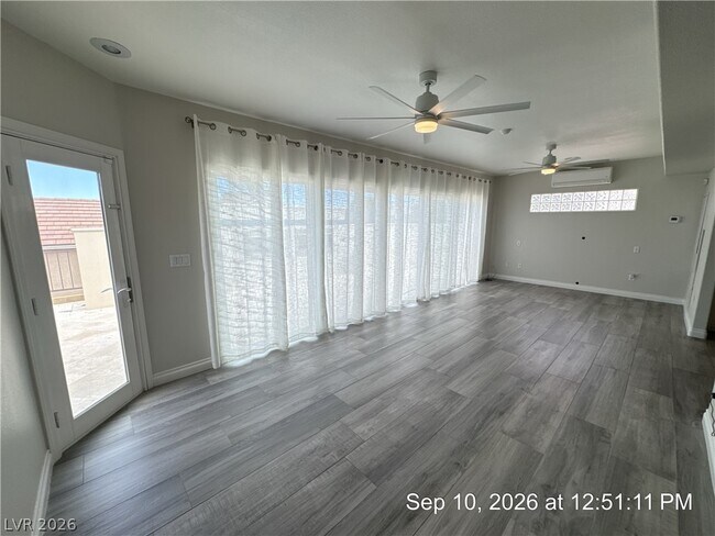 Building Photo - 1699 Rockcrest Hills Ave
