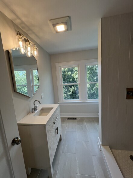 2nd Bathroom - 1 Fairview Ave