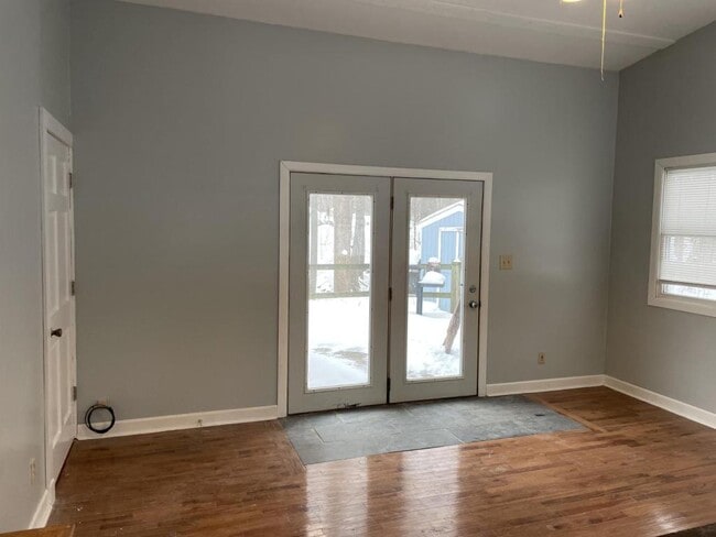 Building Photo - 7927 Red Arrow Hwy