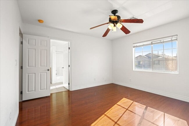 Building Photo - Elegant 3 Bedroom Home with Gourmet Kitchen, Office, & Landscaped Backyard