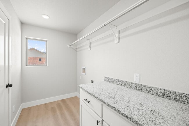 Building Photo - 10613 East C R 7400