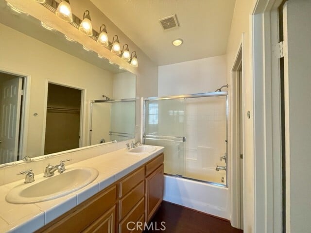 Building Photo - 13551 Mashona Ave