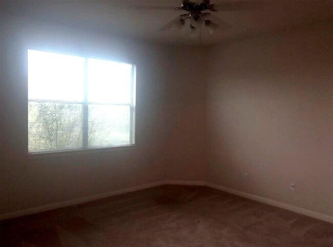 Building Photo - 1009 Middle Brook Dr