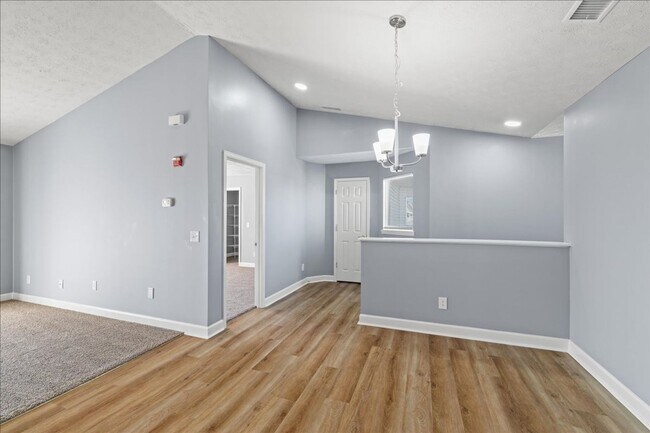 Building Photo - Cross Pointe Business Park***Walking Distance to Costco***2 Bedroom Apartment Promenade Developme...