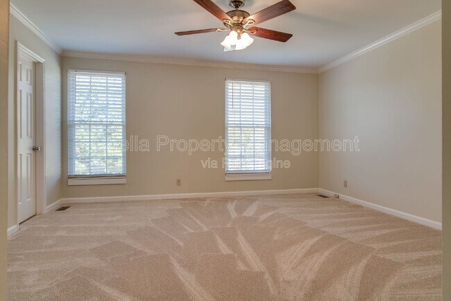 Building Photo - 2615 Habersham Ave