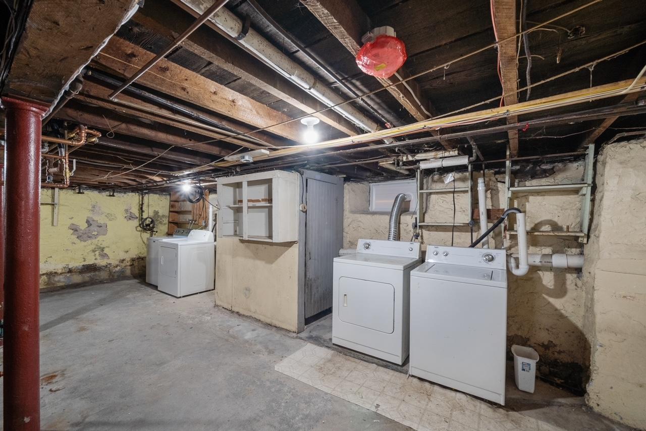 Building Photo - 5 Goulart Ave