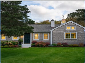Building Photo - 93 Sixpenny Ln