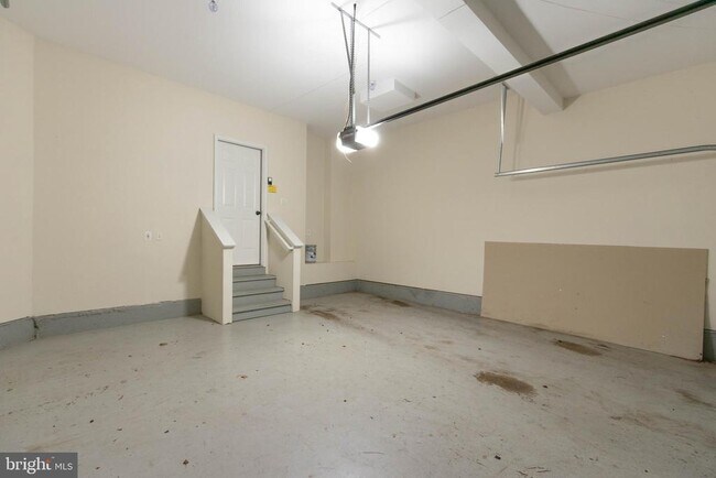 Building Photo - 4100 Presidential Hill Loop