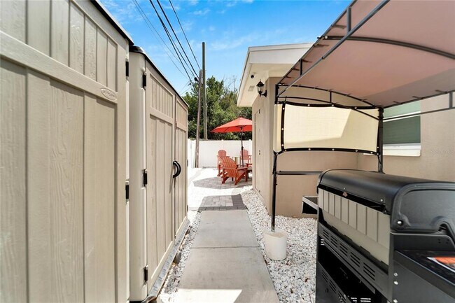 Building Photo - 1462 Cleveland St