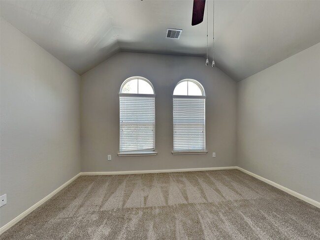 Building Photo - 17103 Amarose Dr