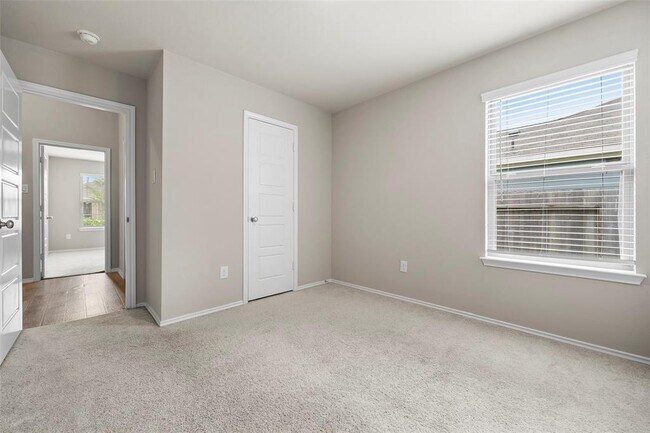 Building Photo - 513 Bonnerville Ln