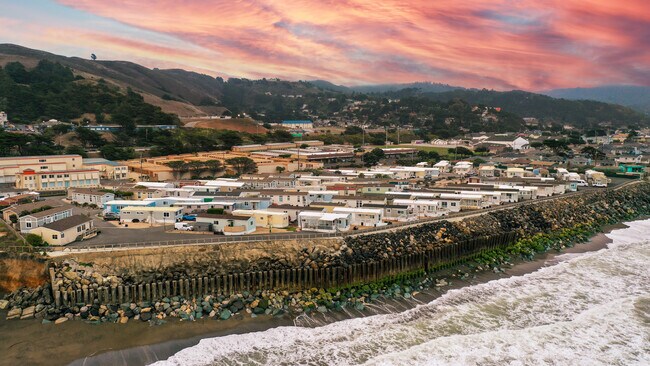 Building Photo - 22 Dahlberg Dr